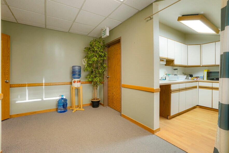 More Photos Of 5400 Ward Rd, Arvada Medical For Sale
