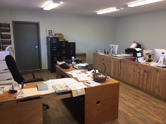 More Photos Of 104 Terrace Ln, Craig Service For Lease