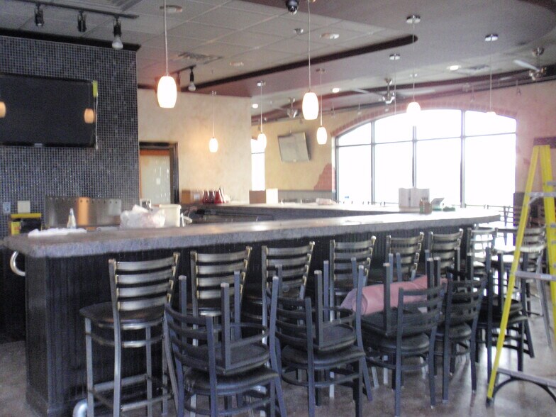 More Photos Of 700 N State St, Freeburg Freestanding For Sale