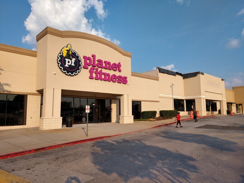 More Photos Of 1950-1994 Mt Zion Rd, Morrow Unknown For Lease