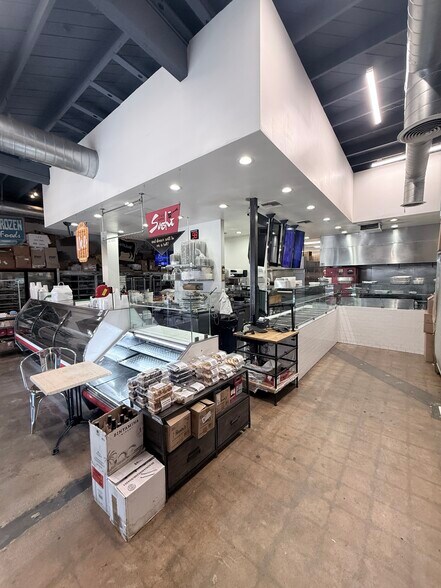 More Photos Of 8856-8858 W Pico Blvd, Los Angeles Storefront Retail Office For Lease