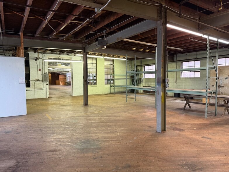 More Photos Of 3720 Jasper St, Philadelphia Manufacturing For Lease