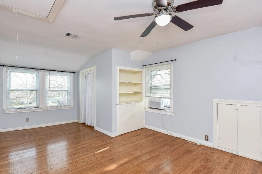 More Photos Of 4916 Old Spanish Trl, Houston Flex For Lease