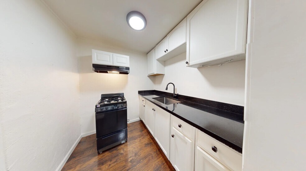 More Photos Of 2715 Twin View Blvd, Shasta Lake Multifamily For Sale