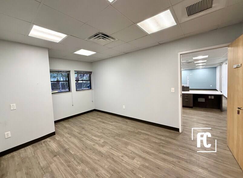 More Photos Of 835 SE Osceola St, Stuart Office Residential For Sale