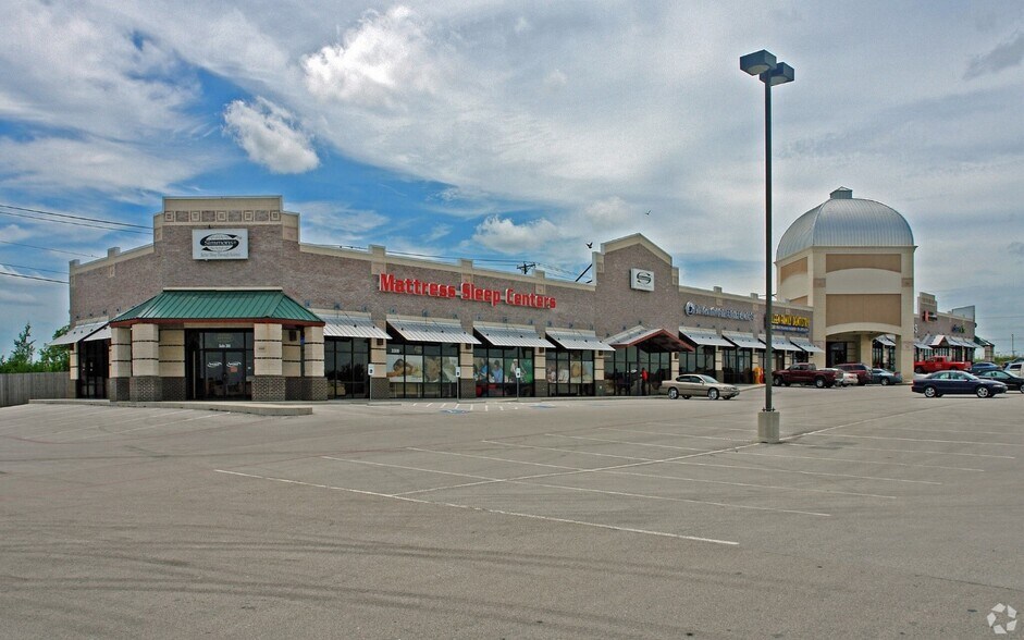 More Photos Of 3210-3300 E Us-190 Fwy, Killeen General Retail For Sale