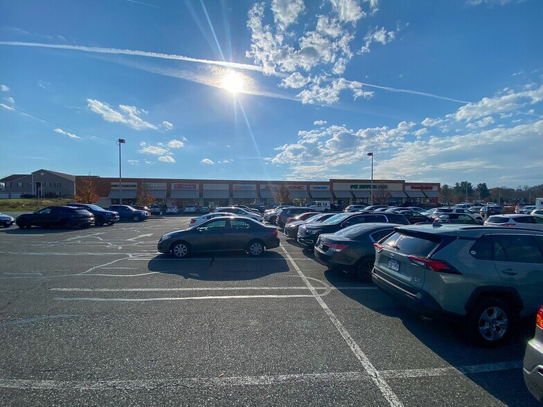 More Photos Of 200-210 Saratoga Rd, Glenville Unknown For Lease