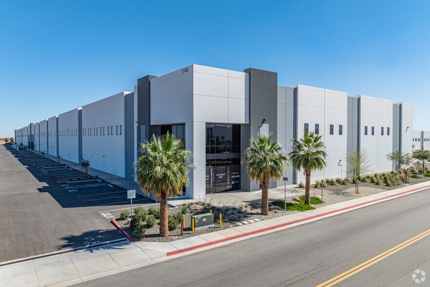 More Photos Of 1749 Gateway Rd, Calexico Unknown For Lease