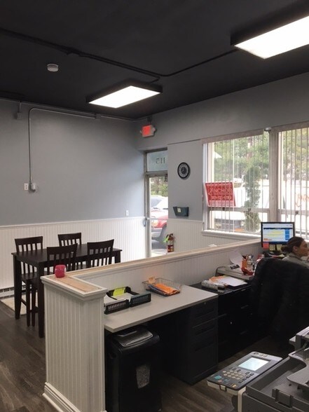 More Photos Of 115-117 Patterson St, Hillsdale Warehouse For Lease