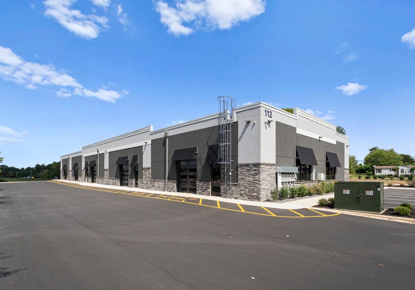 More Photos Of 112 Exmore Rd, Mooresville Flex For Lease