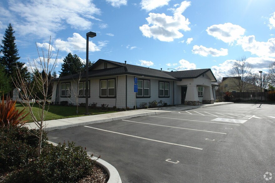 More Photos Of 19 Ilahee Ln, Chico Medical For Lease