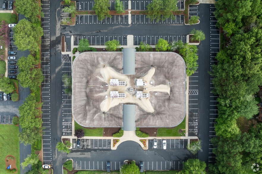 More Photos Of 2828 Croasdaile Dr, Durham Office For Sale