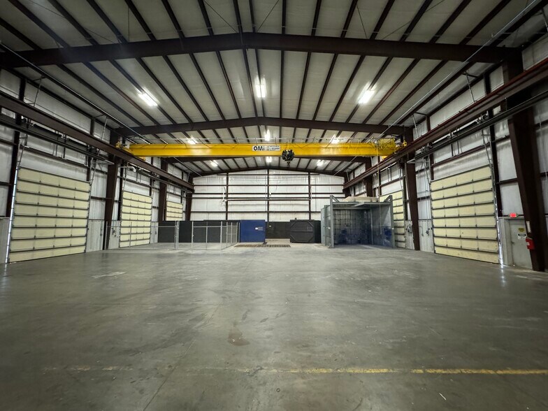 Primary Photo Of 3105 Davinion Rd, El Reno Manufacturing For Lease