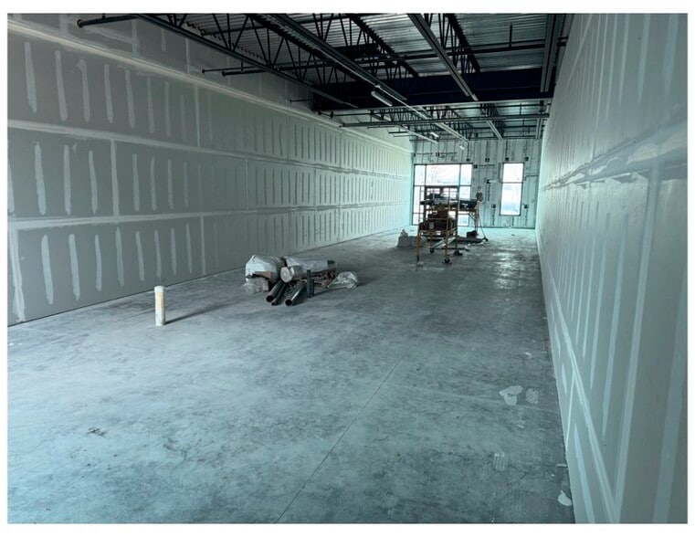 More Photos Of 6355 Initiative Blvd, Sarasota Storefront Retail Office For Lease
