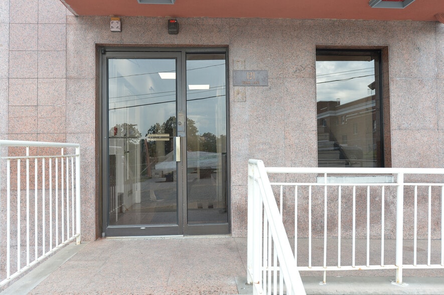 More Photos Of 121 Cedar Ln, Teaneck Medical For Sale
