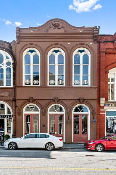More Photos Of 11 Broad St, Charleston Office Residential For Lease