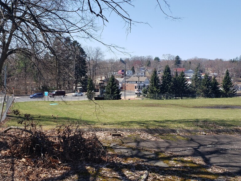 More Photos Of 25-31 Hillside Ave, Watertown Land For Lease