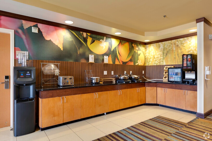 More Photos Of 4355 W New Haven Ave, Melbourne Hotel For Sale