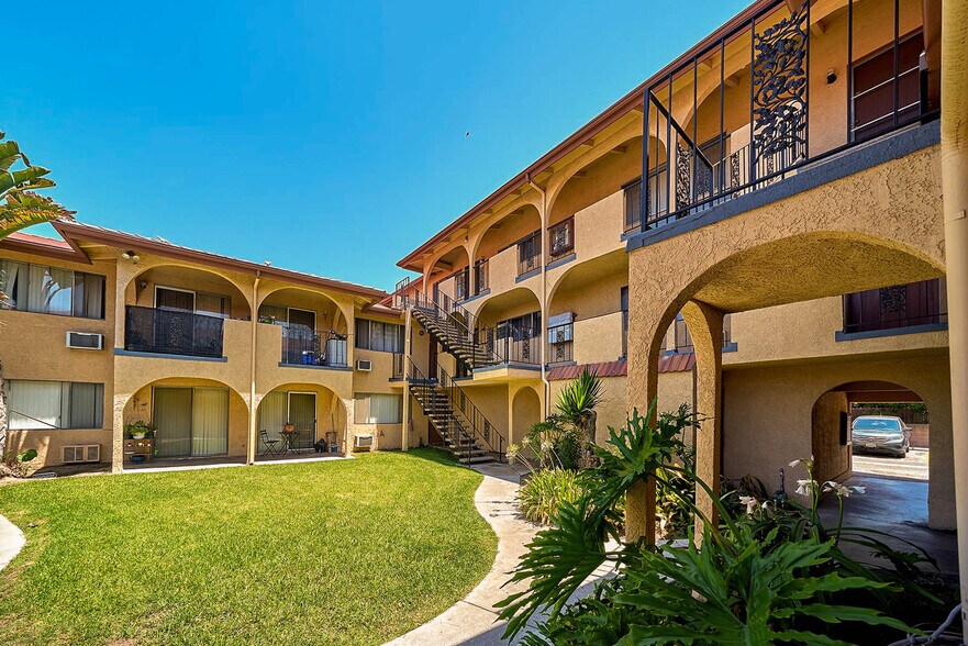 More Photos Of 1010 S Atlantic Blvd, Alhambra Apartments For Sale