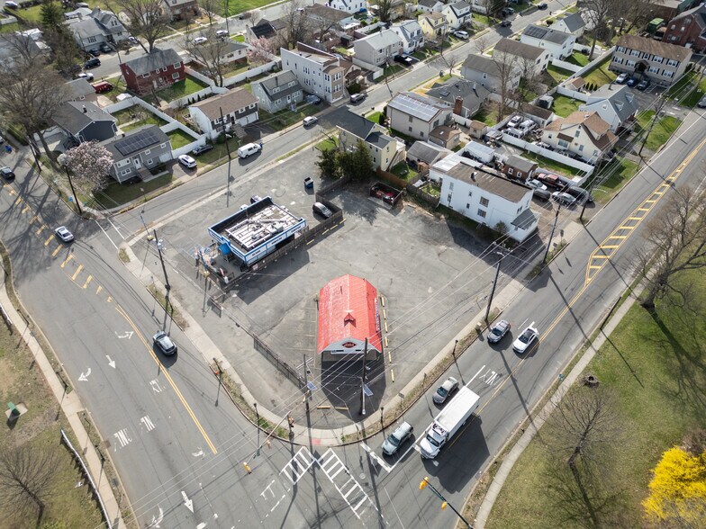 More Photos Of 735 E Hazelwood Ave, Rahway Freestanding For Sale