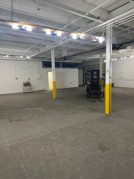More Photos Of 20 Cornelia St, Buffalo Warehouse For Lease