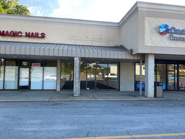 More Photos Of 715 E Atlantic St, South Hill Unknown For Lease