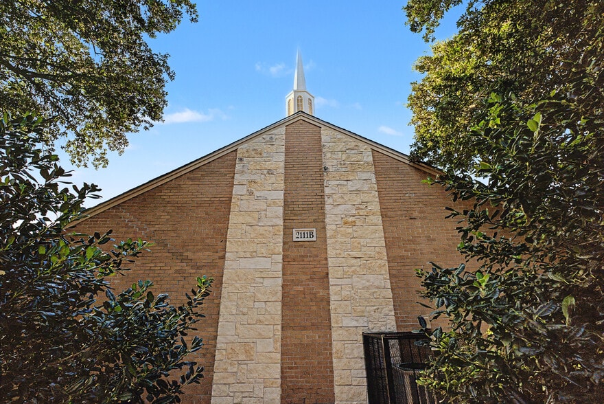 More Photos Of 2111 Skyline Dr, Mesquite Religious Facility For Sale