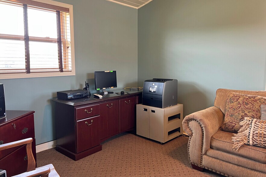More Photos Of 81 Steele Rd, Franklin Office For Lease
