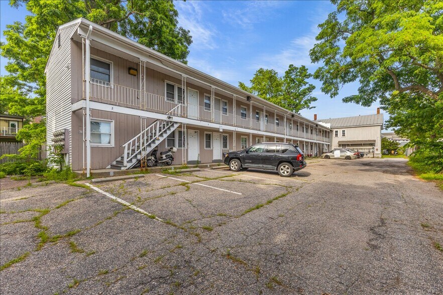 More Photos Of 61 Elmwood Ave, Burlington Multifamily For Sale