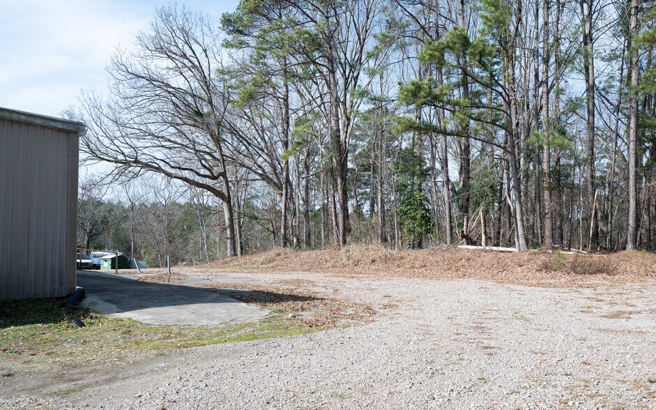 More Photos Of 153 Riverchase Way, Lexington Land For Lease