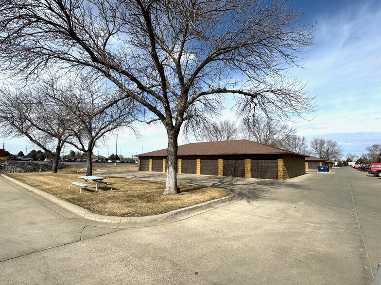 More Photos Of 2021 N Kimball St, Mitchell Apartments For Sale