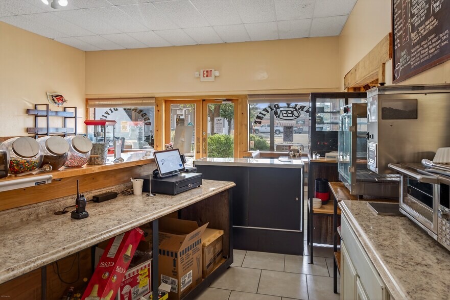 More Photos Of 545 S Main St, Camp Verde Storefront For Sale