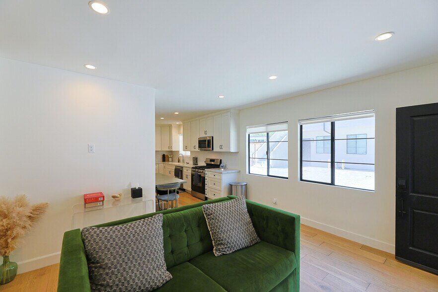 More Photos Of 22227 Pacific Coast Hwy, Malibu Apartments For Sale