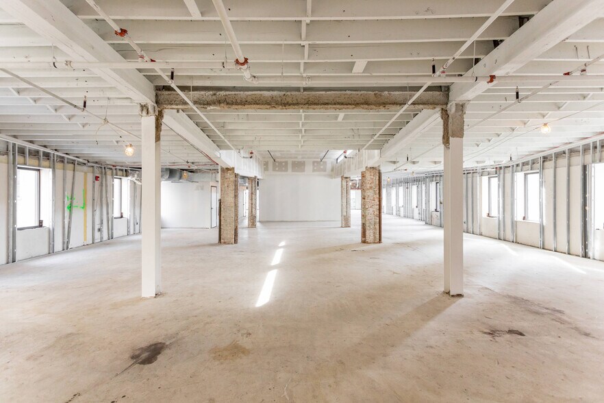 More Photos Of 220 W Congress St, Detroit Office For Lease