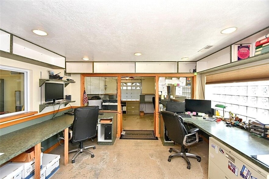 More Photos Of 4001 Cleveland Ave S, Canton Industrial For Sale