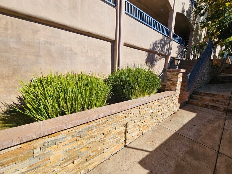 More Photos Of 1590 N Fair Oaks Ave, Pasadena Apartments For Sale