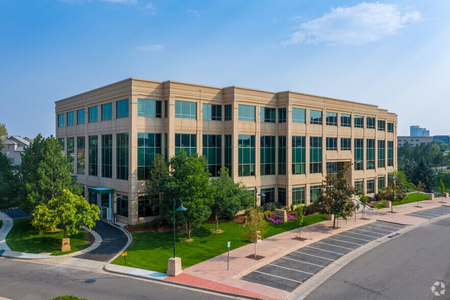 More Photos Of 8450 E Crescent Pky, Greenwood Village Coworking Space