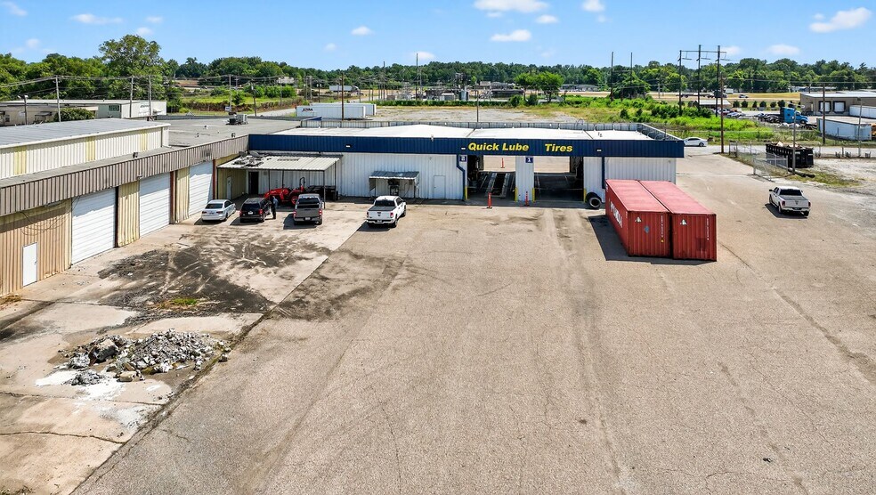 More Photos Of 400 Mound City Rd, West Memphis Service For Sale