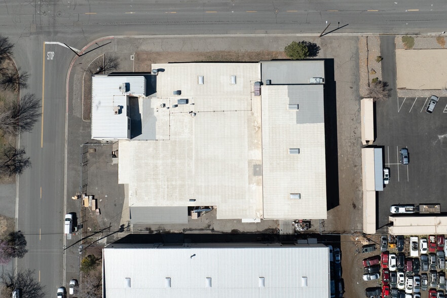 More Photos Of 1300 Freeport Blvd, Sparks Showroom For Sale