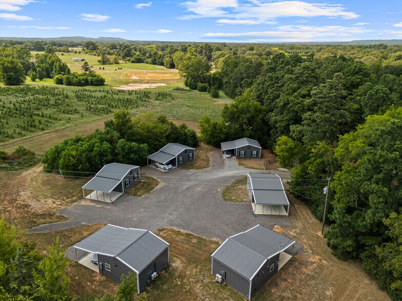 More Photos Of 6076 FM 1650, Gilmer Multifamily For Sale