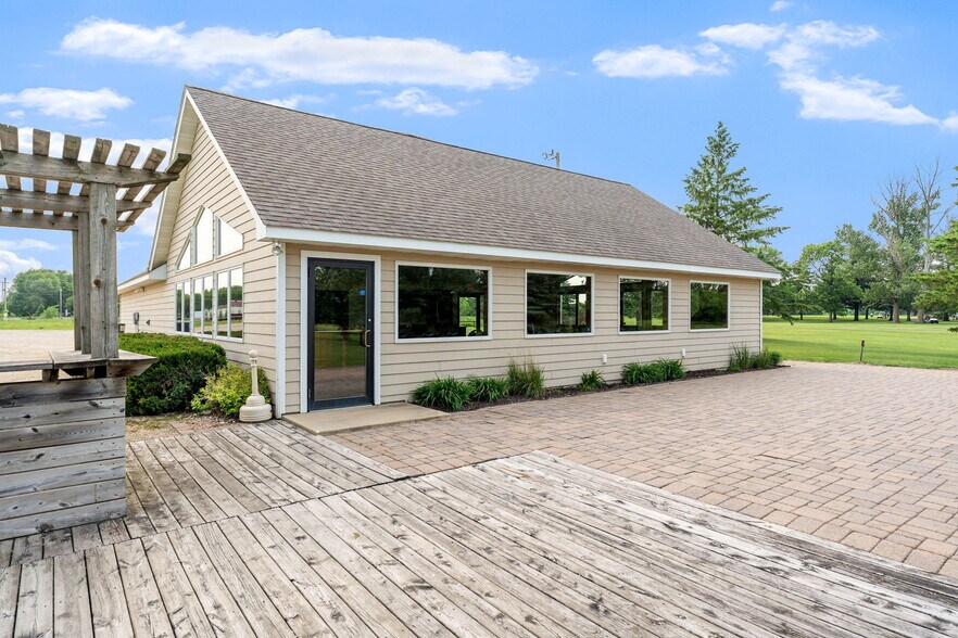 More Photos Of 3700 11th Pl NE, Austin Lodge Meeting Hall For Sale
