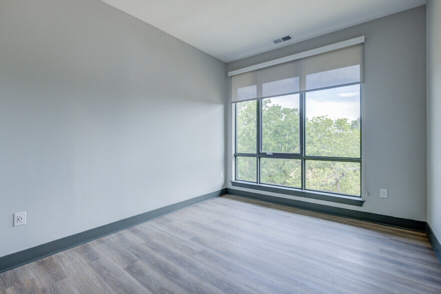 More Photos Of 352 S Walker St, Cary Apartments For Lease