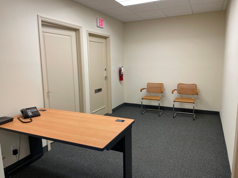 More Photos Of 3045 N Federal Hwy, 42, Fort Lauderdale Storefront Retail Office For Sale