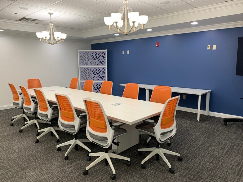 More Photos Of 675 Mansell Rd, Roswell Coworking Space