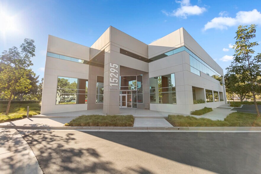 More Photos Of 15295 Alton Pky, Irvine Unknown For Lease