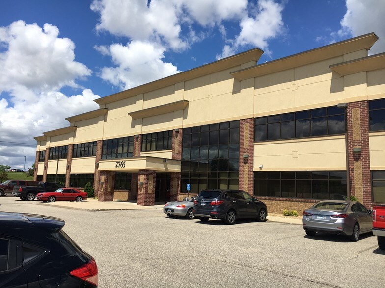 More Photos Of 2765 Commerce Dr NW, Rochester Office For Lease