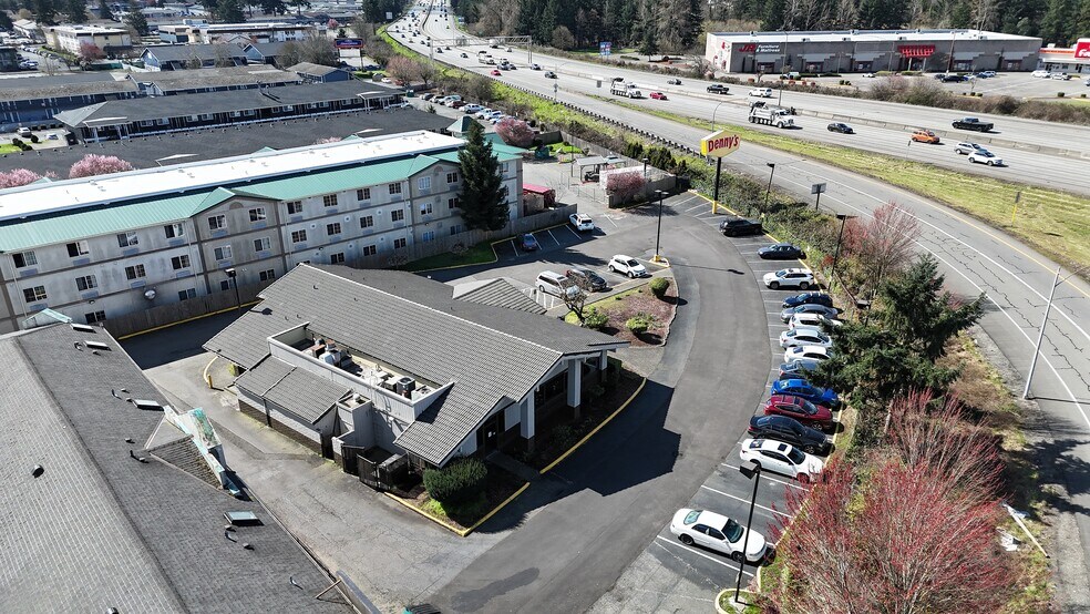 More Photos Of 8614 S Hosmer St, Tacoma Restaurant For Sale