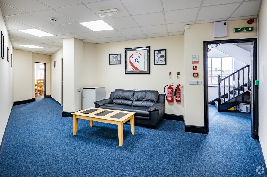 More Photos Of Mart Ln, Ormskirk Office For Lease