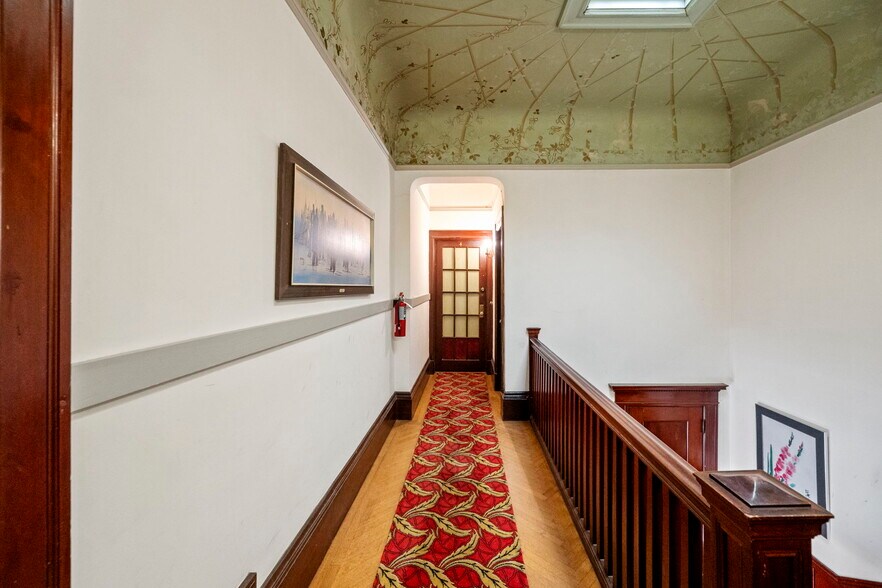 More Photos Of 2 Hugo St, San Francisco Multifamily For Sale