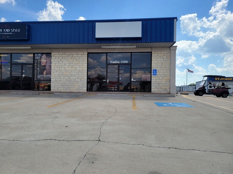 More Photos Of 1300 W Stan Schlueter Loop, Killeen Unknown For Lease